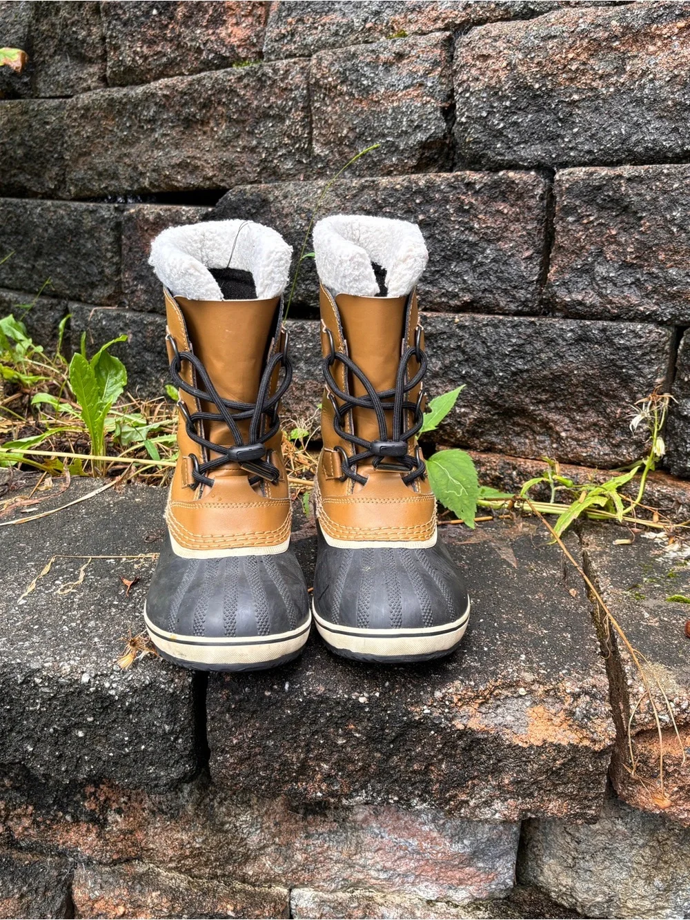 Sorel Kids Two-Tone Waterproof Winter Boots in Brown, Black & Cream